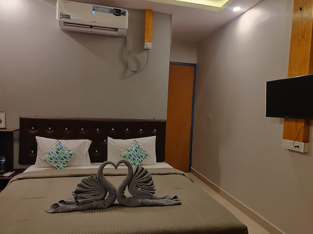 Artisan Resort And Cafe Hotel