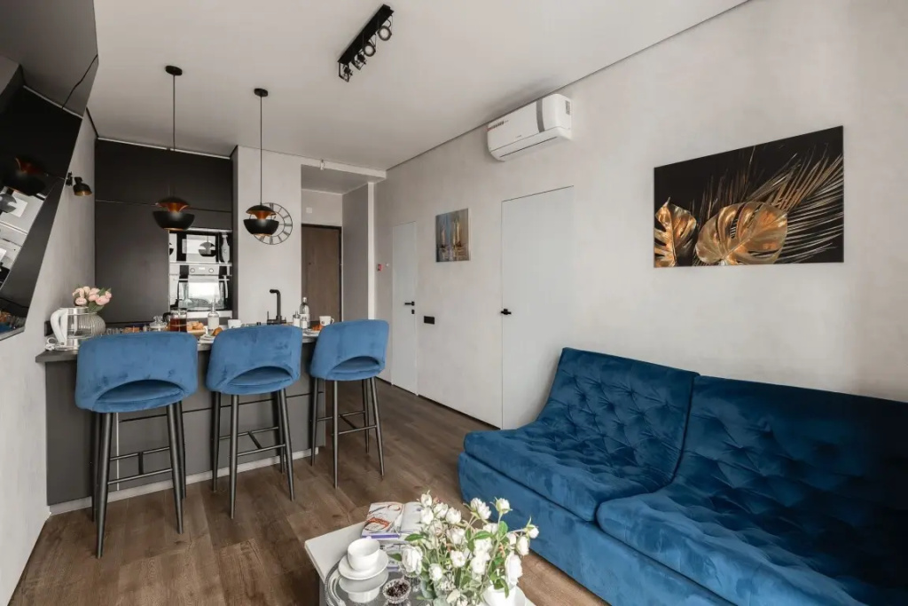 Апартаменты SMART LOFTS | Blueberry | С отдельной спальней | Бизнес-класс у метро — фото