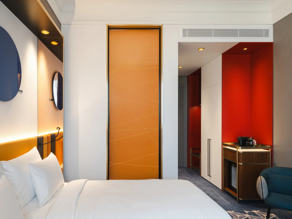 Hotel Maidens Hotel Room Type - Executive Double room with city view twin beds