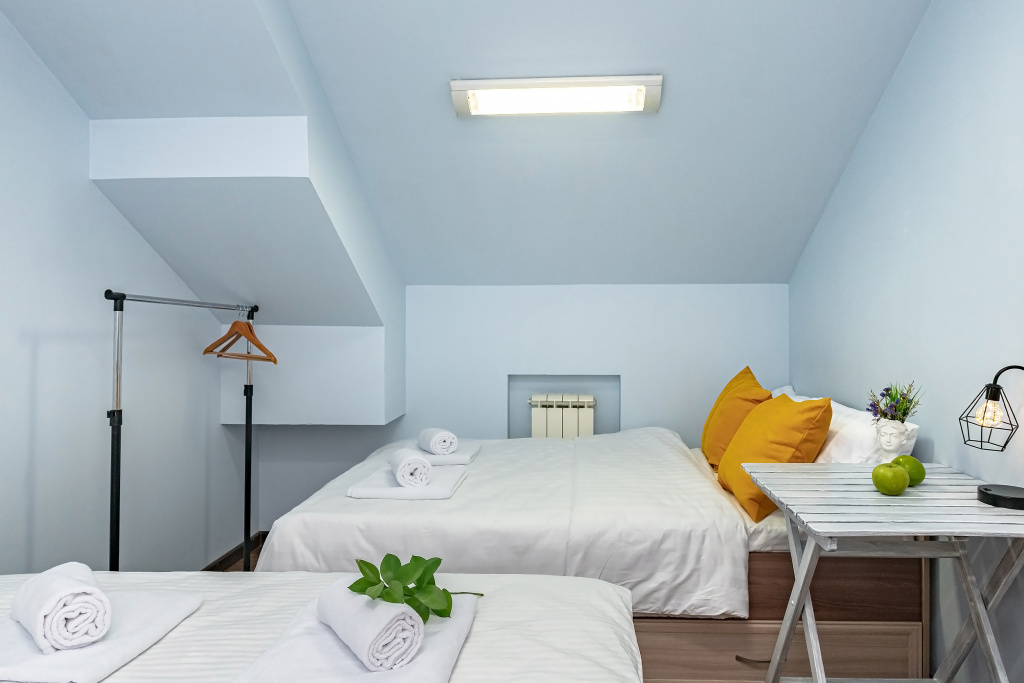 Hostel Oblaka Room Type - Standard Triple room
