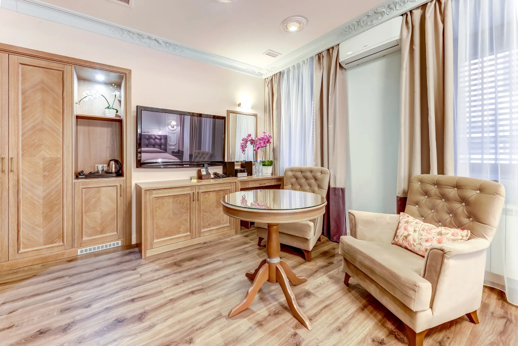 Lobby & Reception