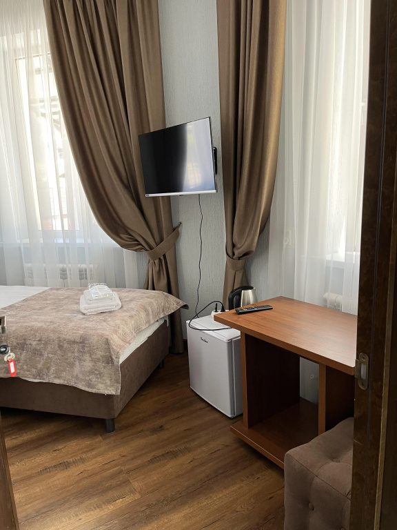 Deluxe Triple room with view