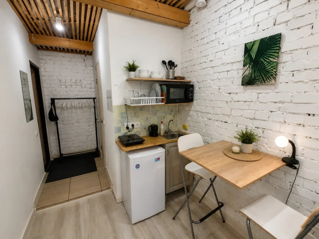 Апартаменты Roomstay 11 линия 44 Comfort Studio #1 — фото