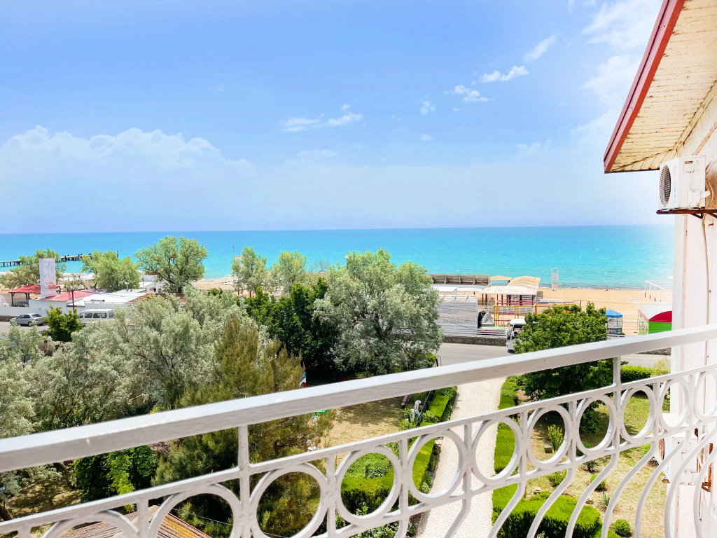 Superior Triple room with balcony and with view
