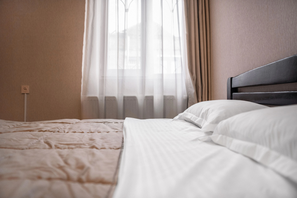 Standard Double room (full double bed)