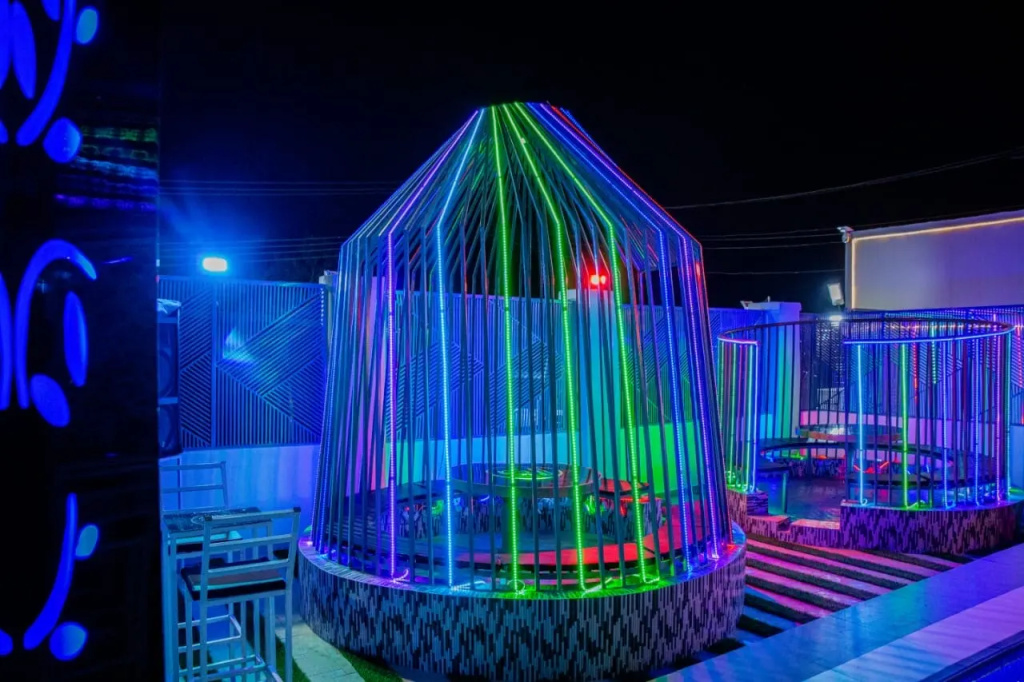 Shugaland Lounge (Annex) Hotel