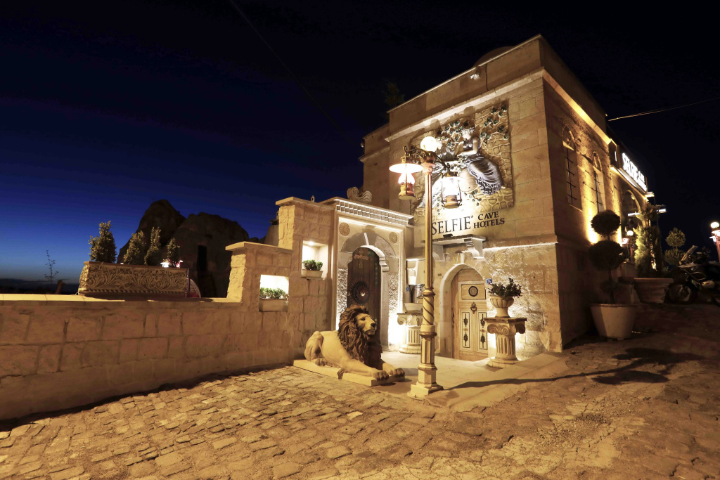 Cappadocia Fairy Chimneys Selfie Cave Hotel