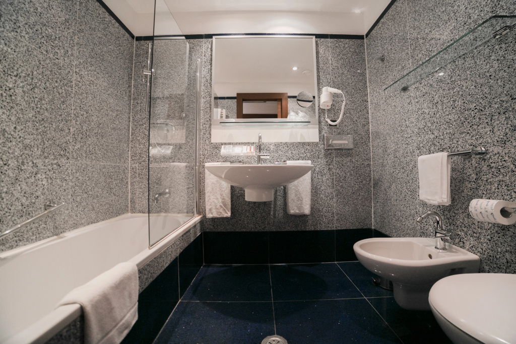 Best Western Plus Hotel Universo - Tap to explore photos