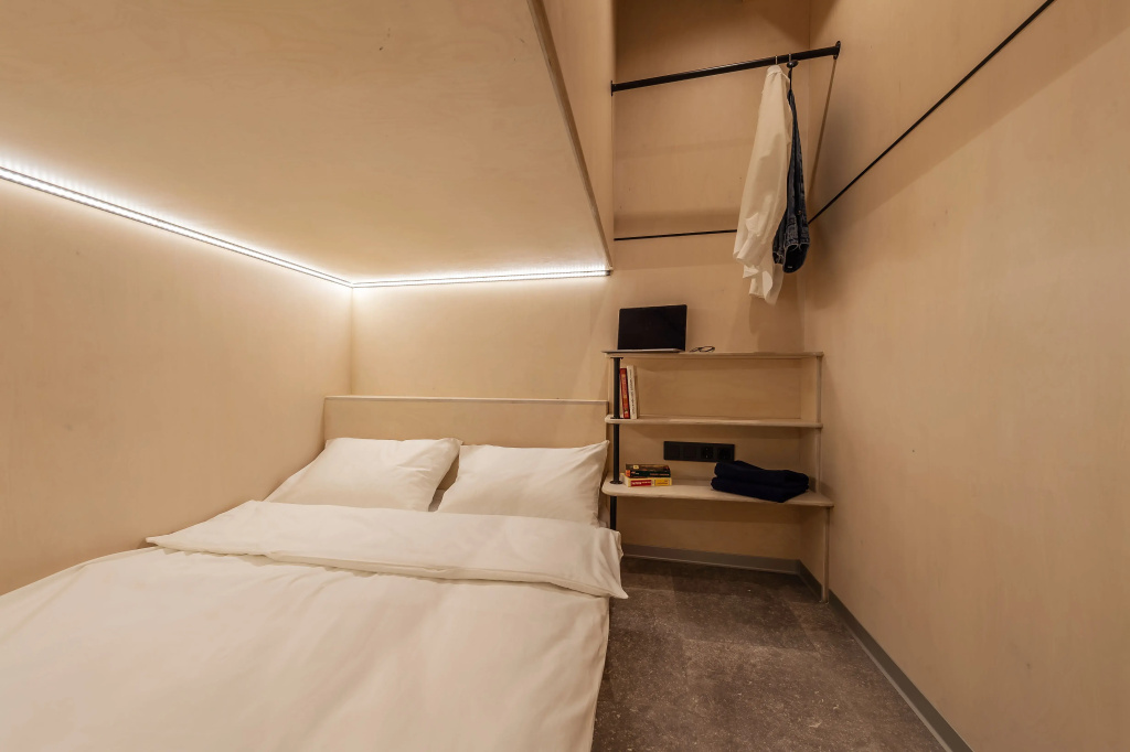 Хостел Morfeus Capsule Hotel — фото