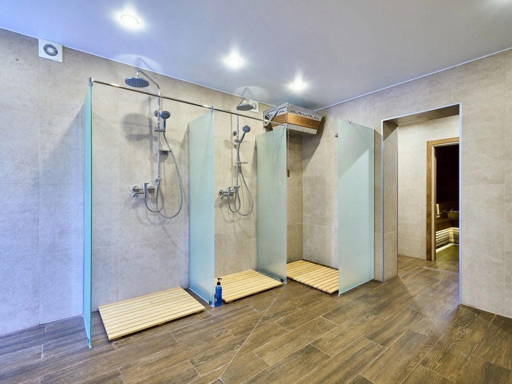 Шестиместный коттедж с балконом и с видом на город в Барнхаус