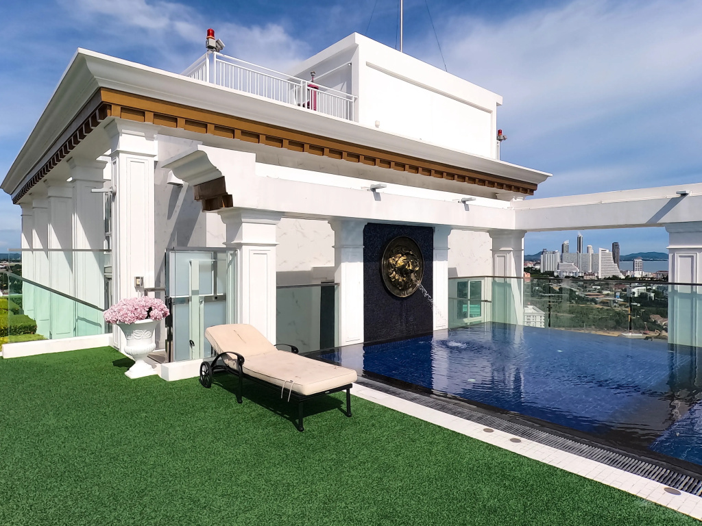 The Empire Tower Apartments
