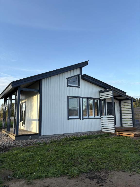 Quadruple Family Cottage with courtyard view