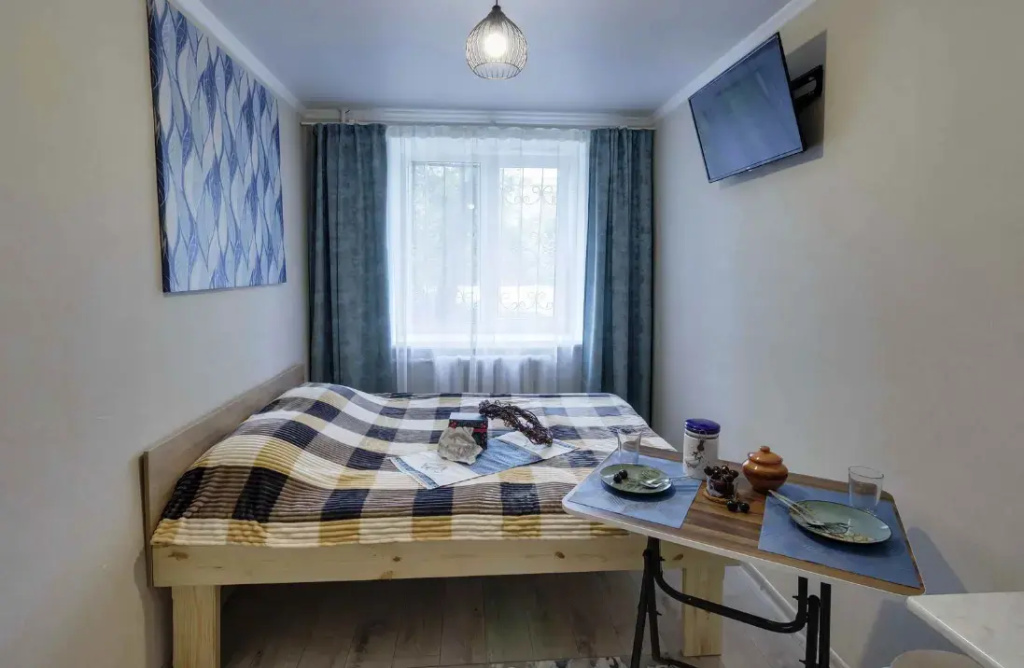 Uyutnaya Studiya Ryadom S Botanicheskim Sadom Flat