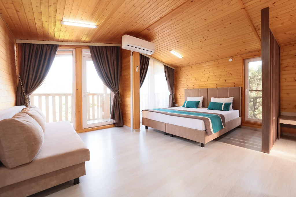 Double Eco-house Chalet with balcony and with view (full double bed)