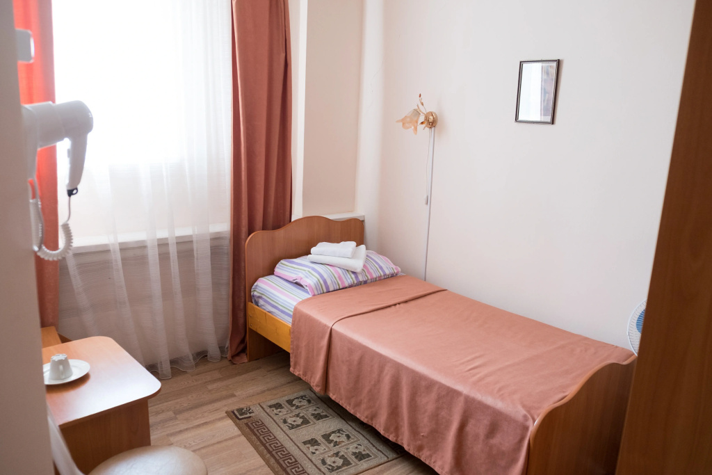 Standard Single room