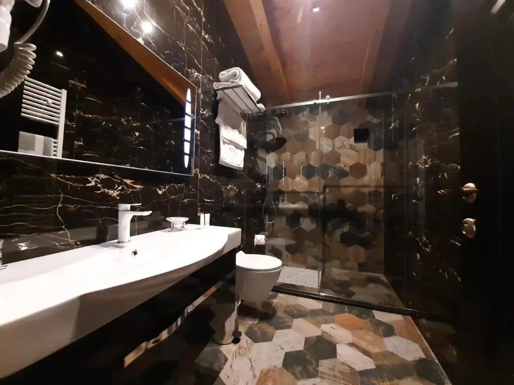 Kloest Hotel, Дуррес, Албанія мініатюра 15