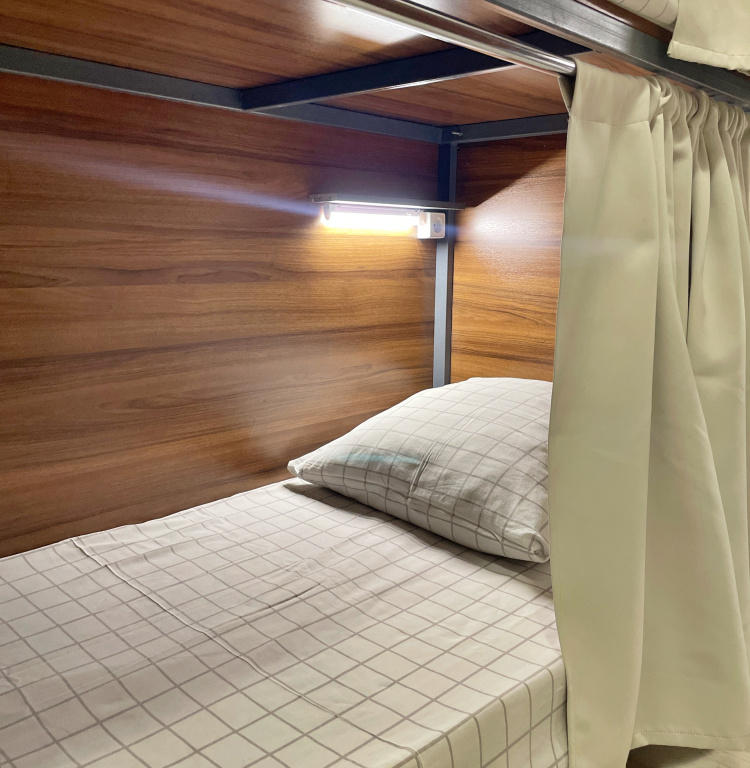 Bed in Dorm with city view