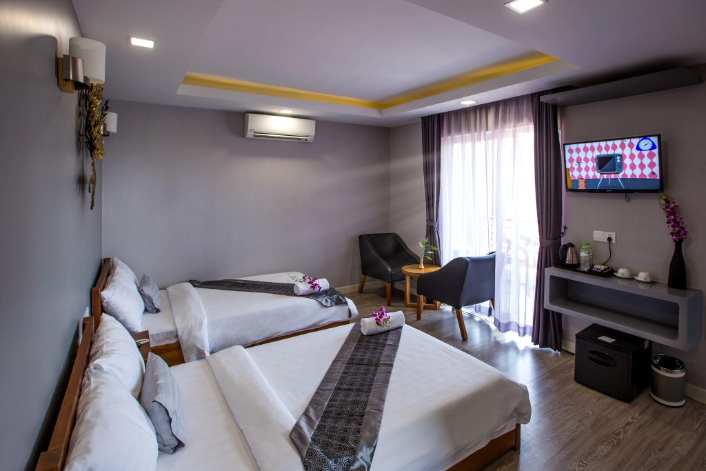 Family Junior Suite with balcony and with view