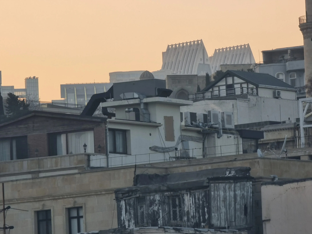 Apartments Maiden Tower apart