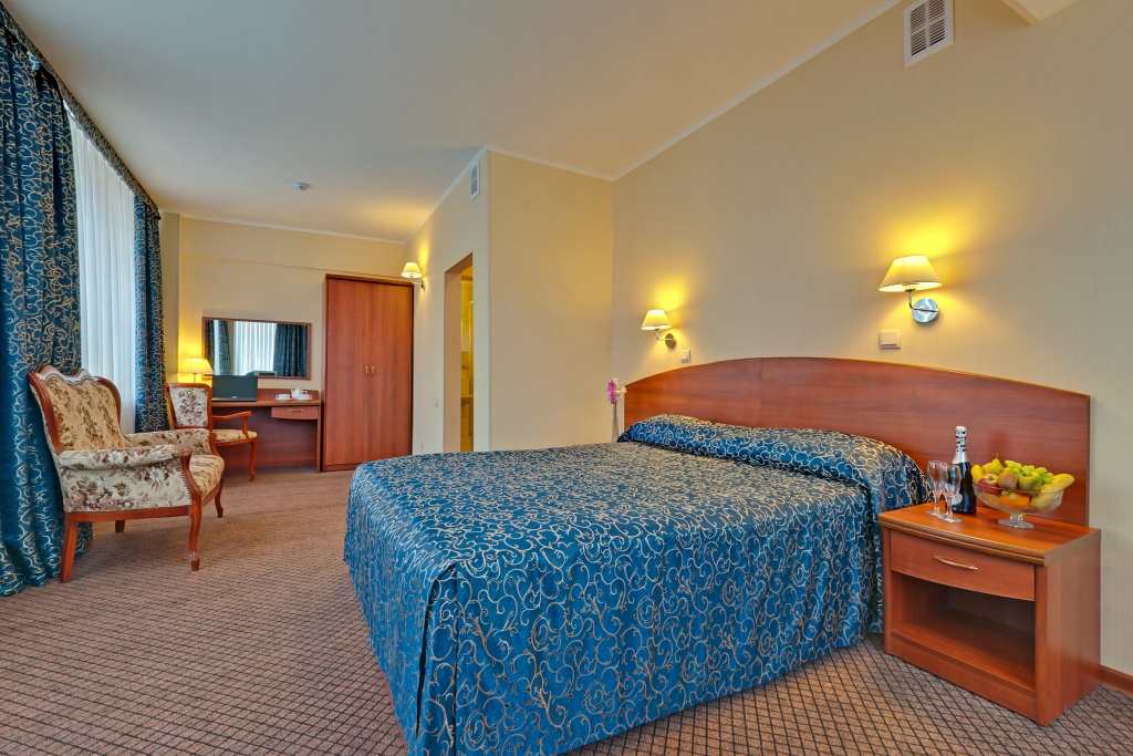 Aeropolis Hotel Room Type - Standard Superior Double room full double bed