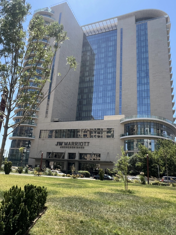 Zhemchuzhina Kaspiya Flat