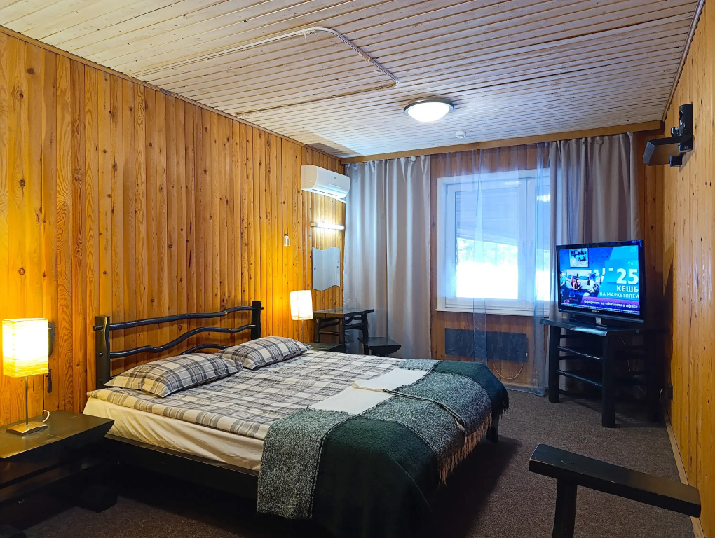 Barrel Double Cottage with view (full double bed)