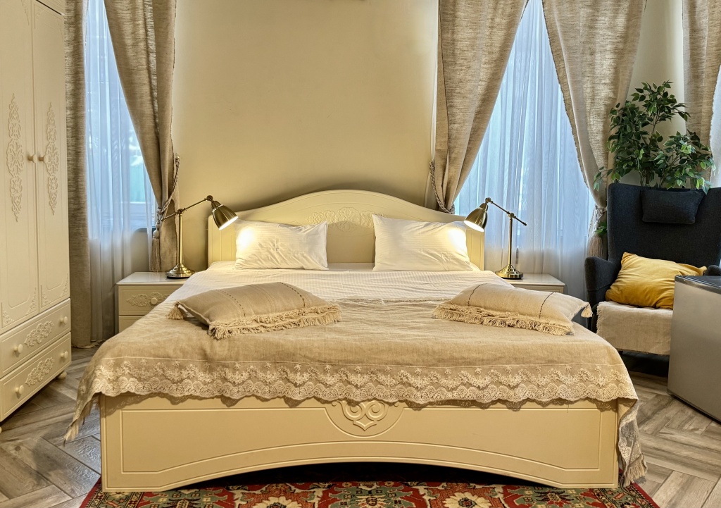 Kazan Sultan Hotel Room Type - Steward Double Suite full double bed