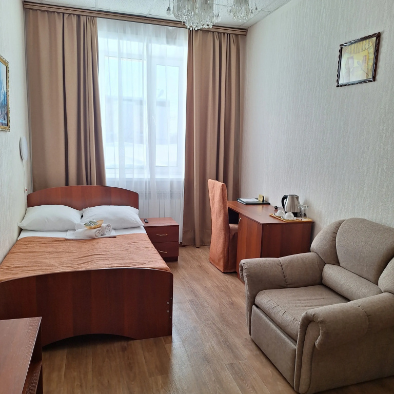 Standard No. 212, 215 Single (double bed) room