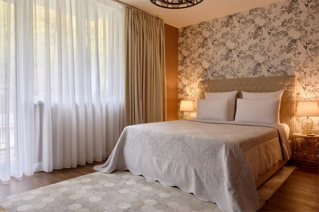 Hills Polyana Hotel&Spa Room Type - Superior Double room with balcony and with view full double bed
