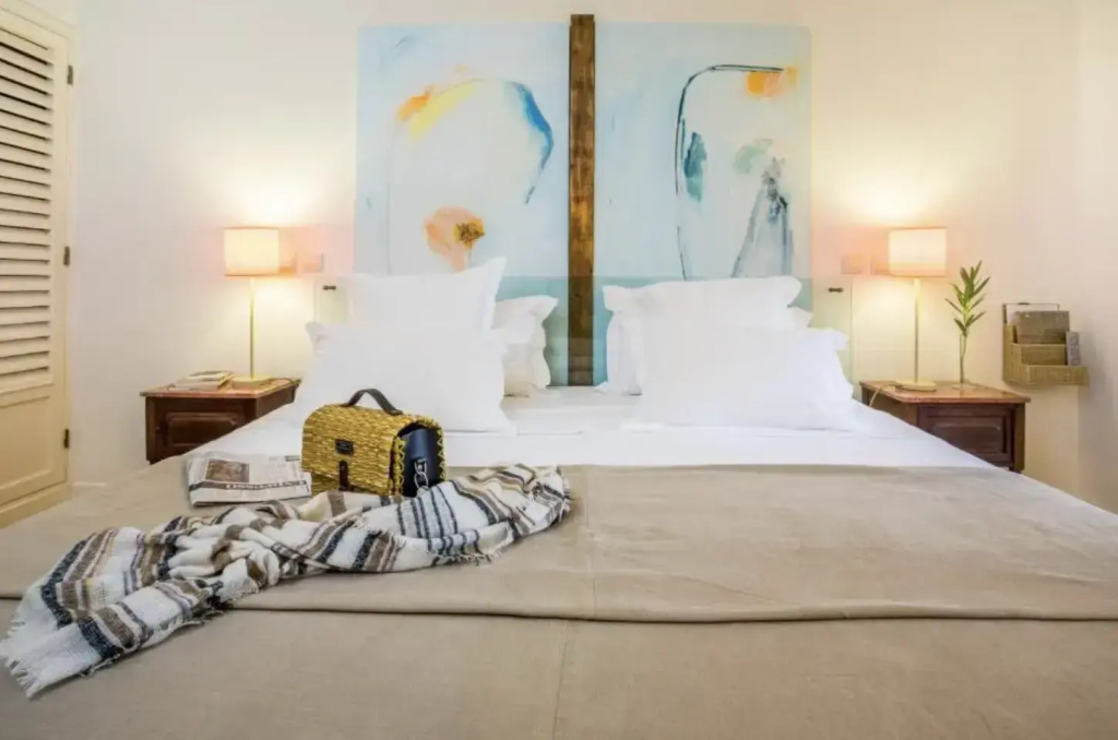 Superior Double room (full double bed)