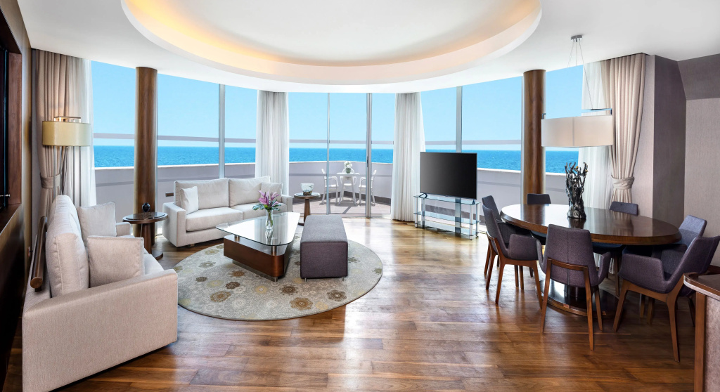 Deluxe Royal Suite with balcony and with sea view