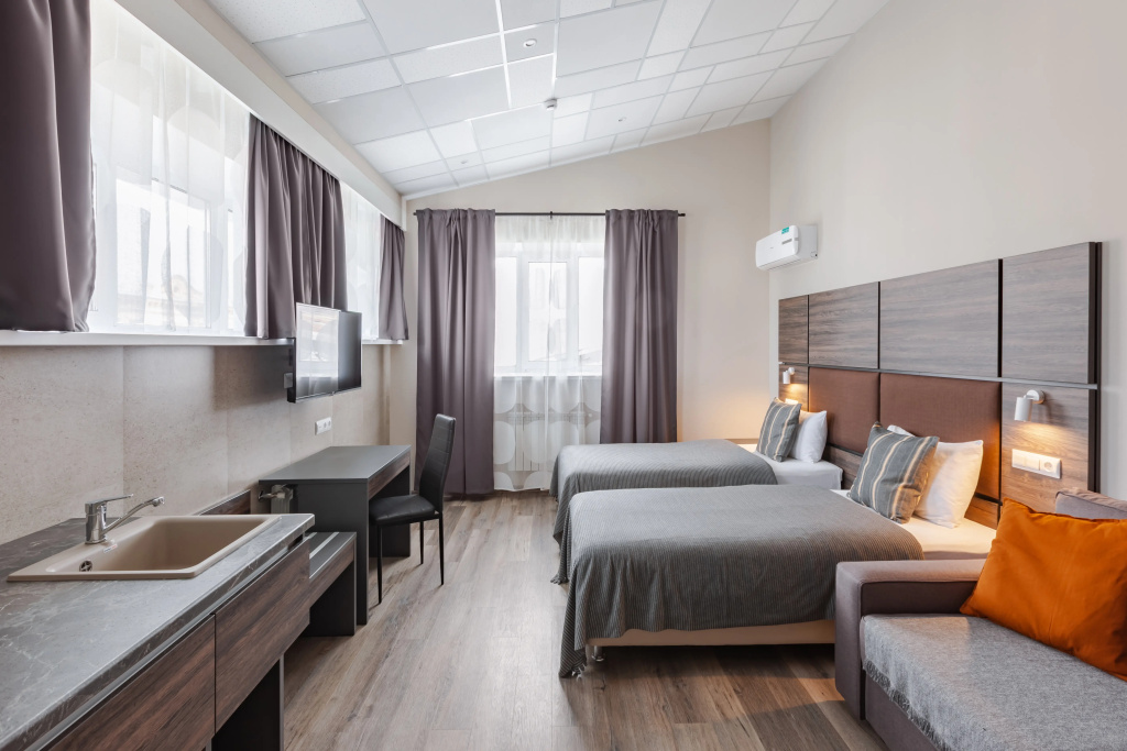 Double Studio Suite (full double bed)