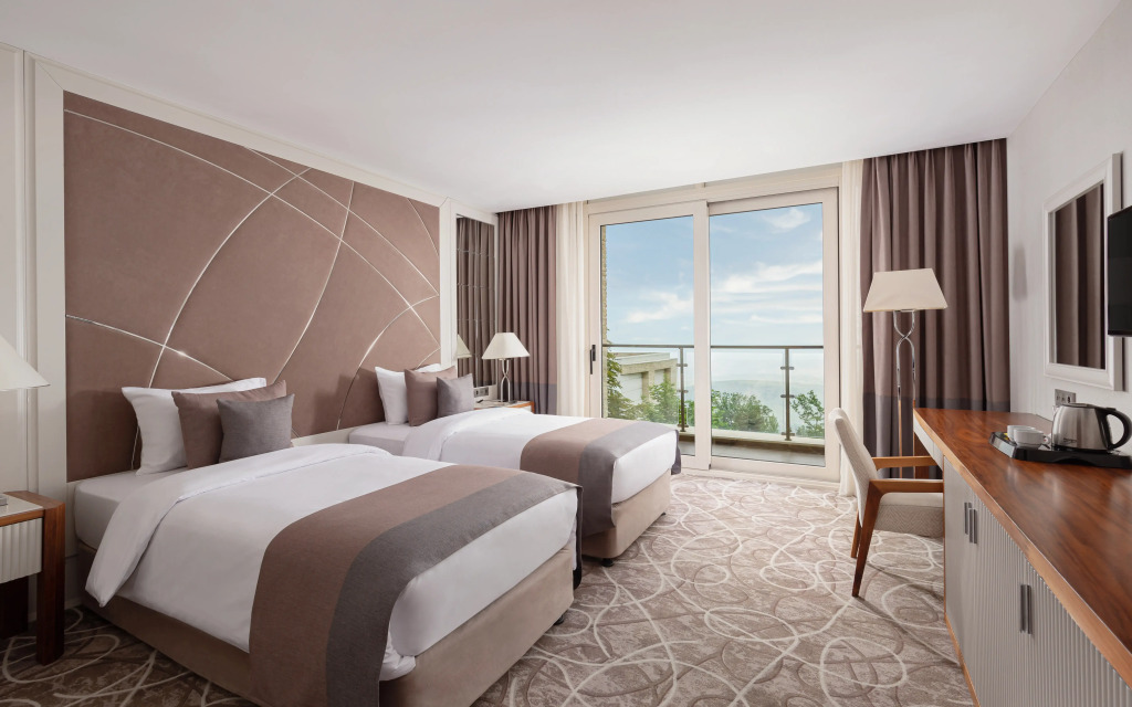 Superior Double Cottage full double bed