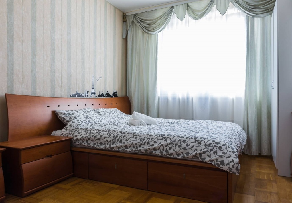 Снять квартиру в москва королева. Однокомнатная квартира в королеве. Сниму трешку. Королев спартаковская 15. Трехкомнатная квартира в королеве.