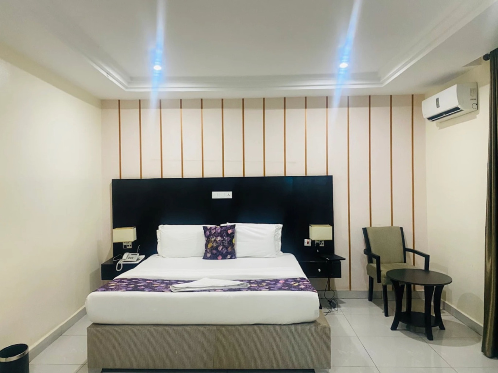 Standard room with balcony and with view