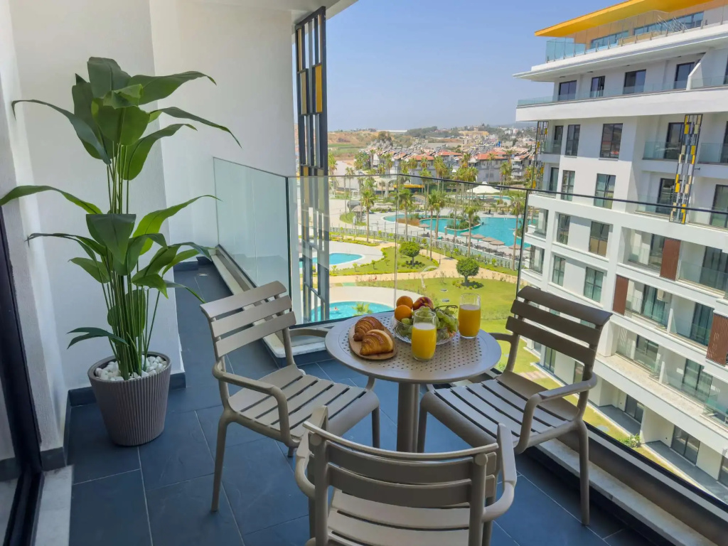1+1 V Kompleksе Azura World E S Premium Infrastrukturoy Apartments