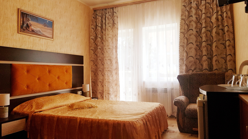 Standard with chair bed Triple room with balcony
