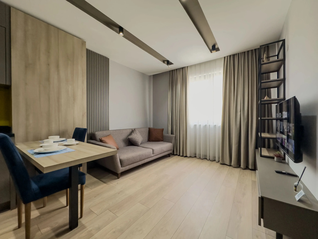 Loft Suite with balcony and with city view