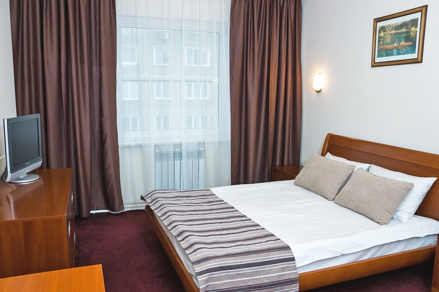 Rubin Hotel Room Type - Double Apartment with city view full double bed