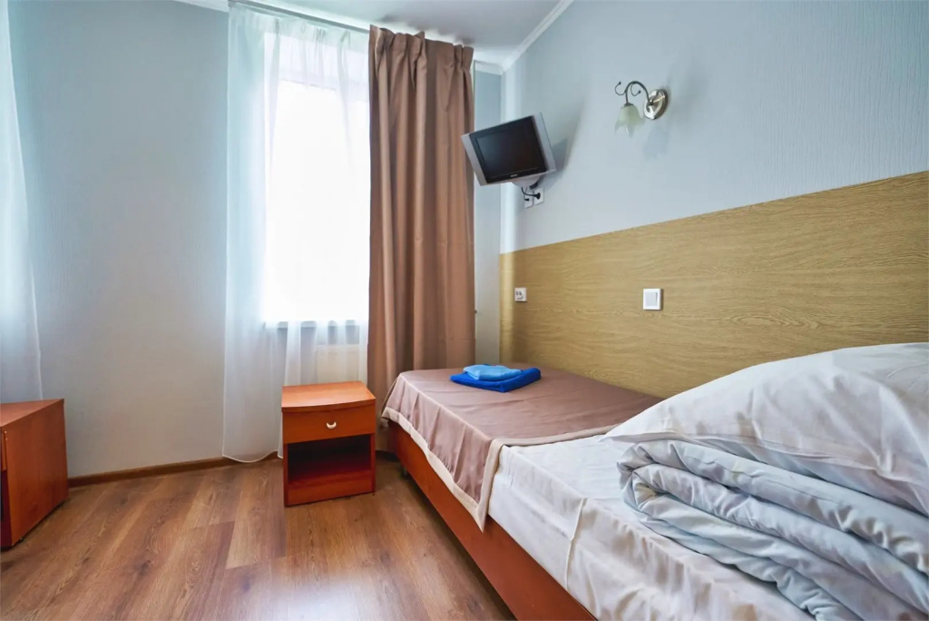 Economy room