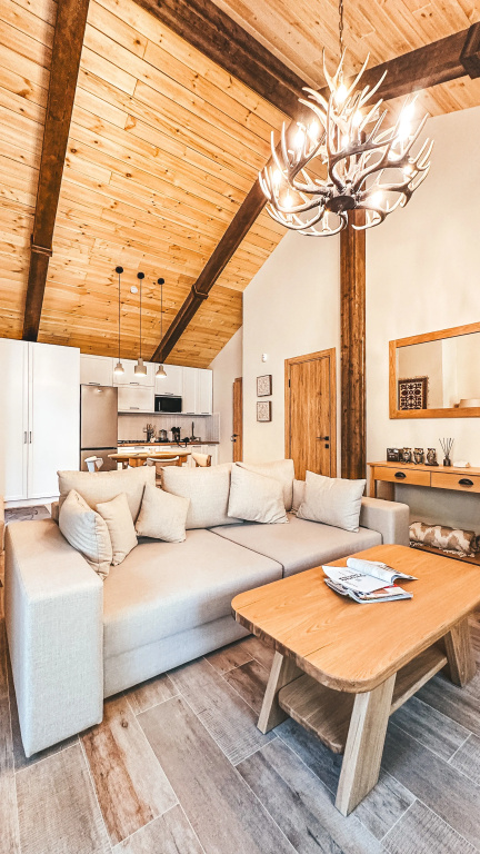 1 Bedroom Apartment with balcony and with view