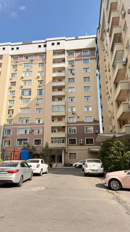 Na Prospekte Kunaeva 36 Blok B Apartments