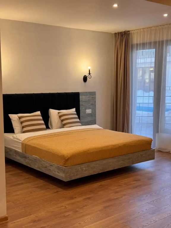 2 Bedrooms Comfort room with balcony and with mountain view