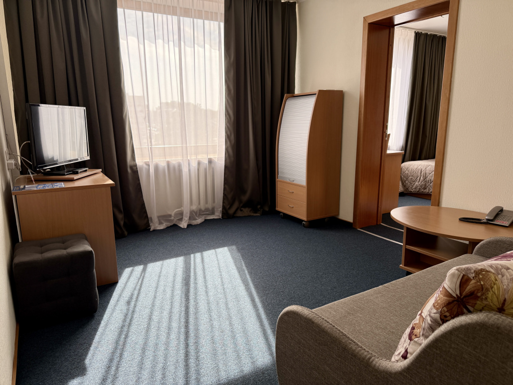 Comfort + Single room