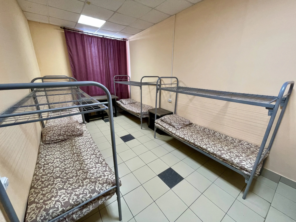 Economy room