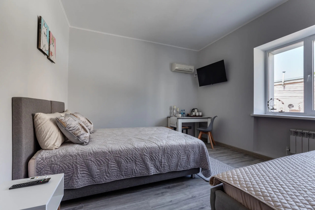 Полулюкс в Папа и море