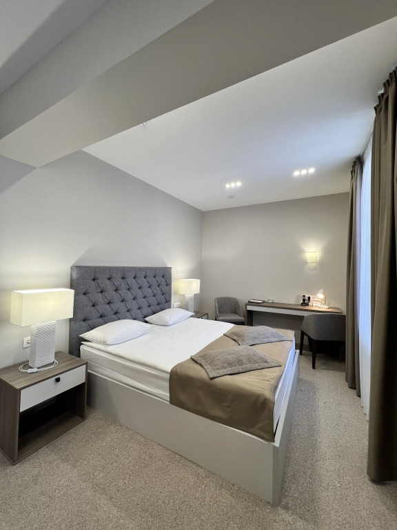 Metallurg Hotel Room Type - Double Junior Suite full double bed