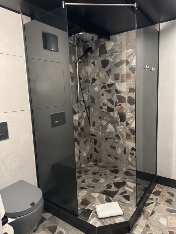 Отель Апартаменты D apartments двухуровневая студия-люкс в Санкт-Петербурге