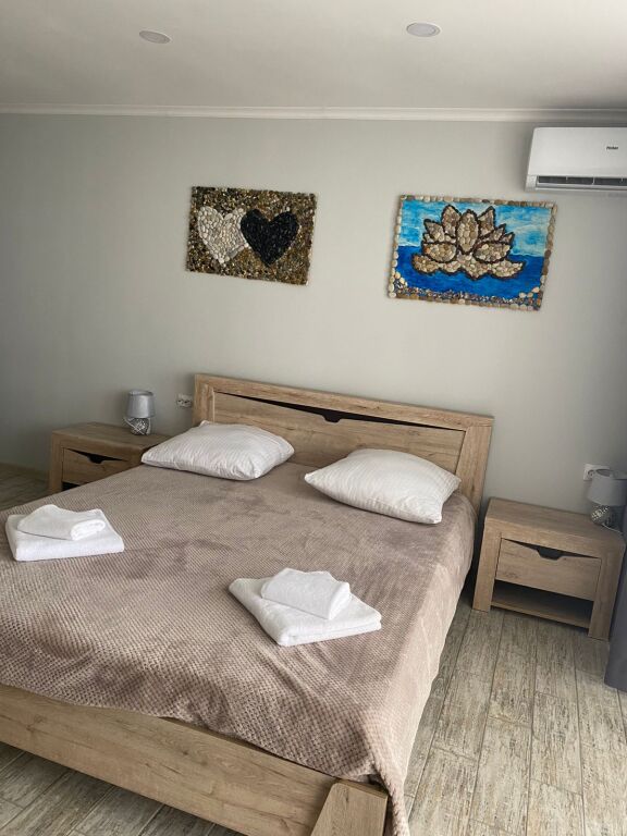 Двухместный номер Comfort с балконом и с видом на море двуспальная кровать в Вокруг света