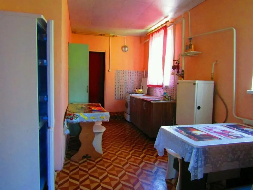 Частный дом С двумя спальнями и крыльцом с садовой мебелью - фото 4